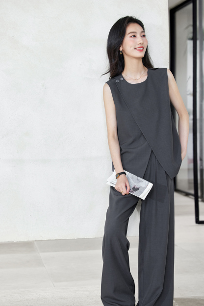 At Will Fashionable Minimalist Suit