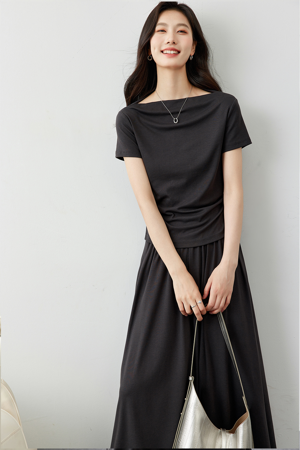 Simple And Light Knitted Suit