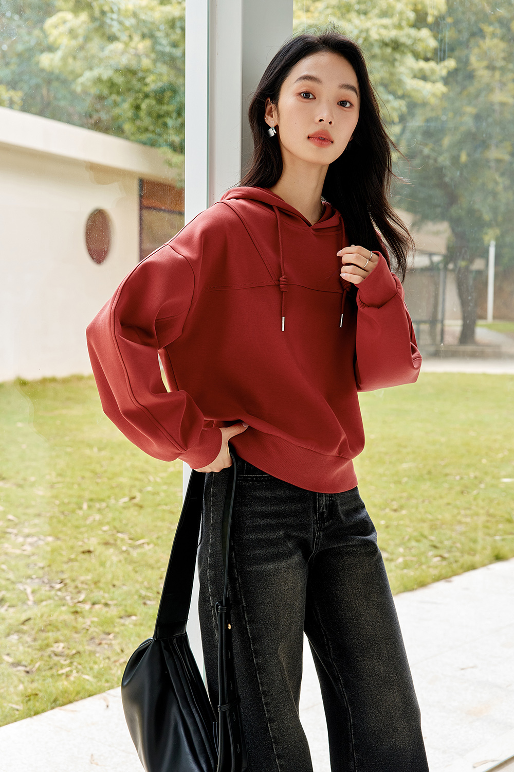 Fashionable Casual Silhouette Sweatshirt