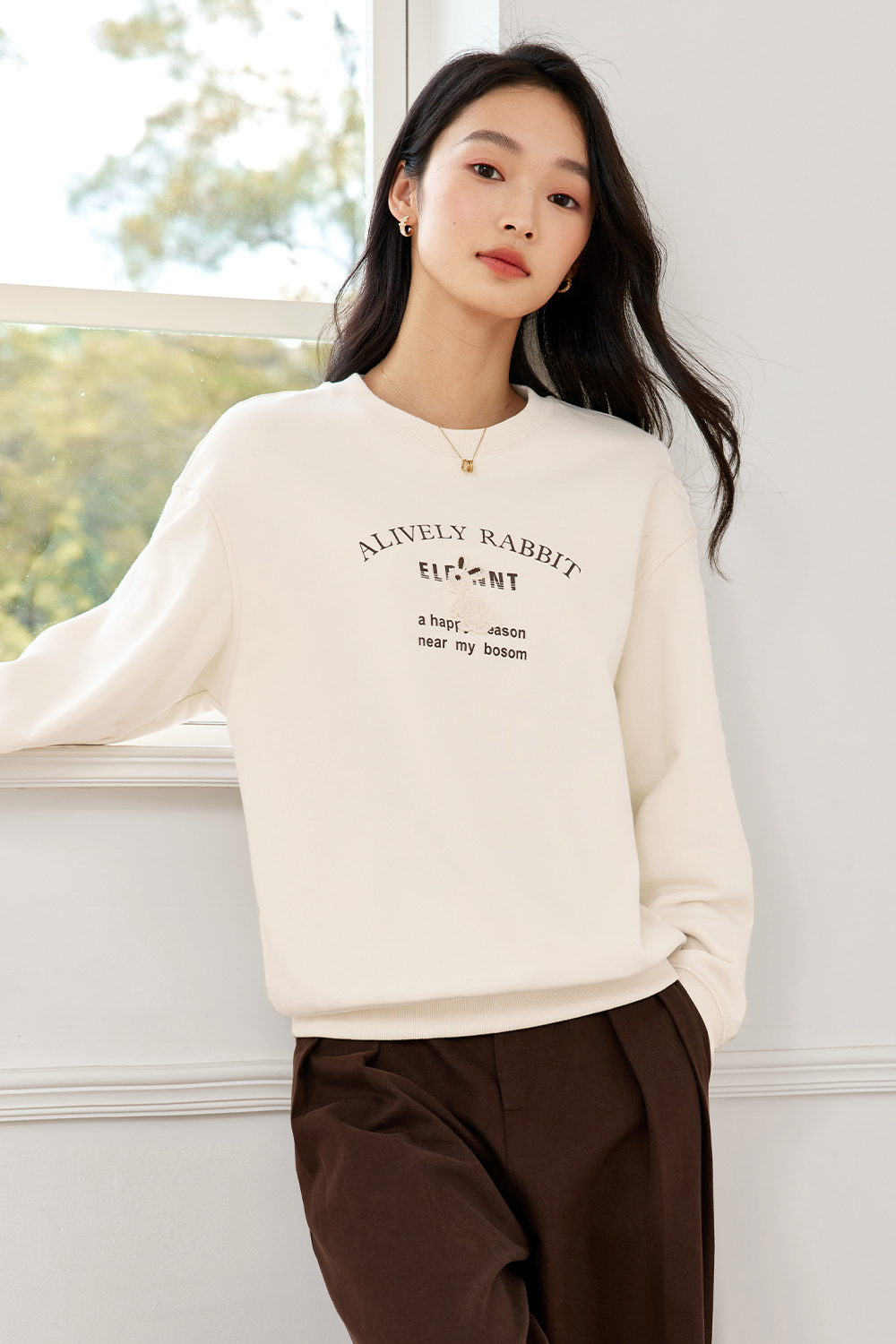 Rabbit Embroidered Print Sweatshirt