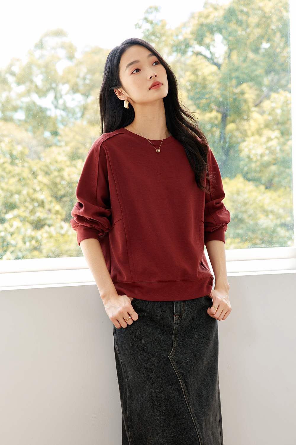 Fashionable Wine Red Embroidered Sweatshirt-VIMLYSTORE