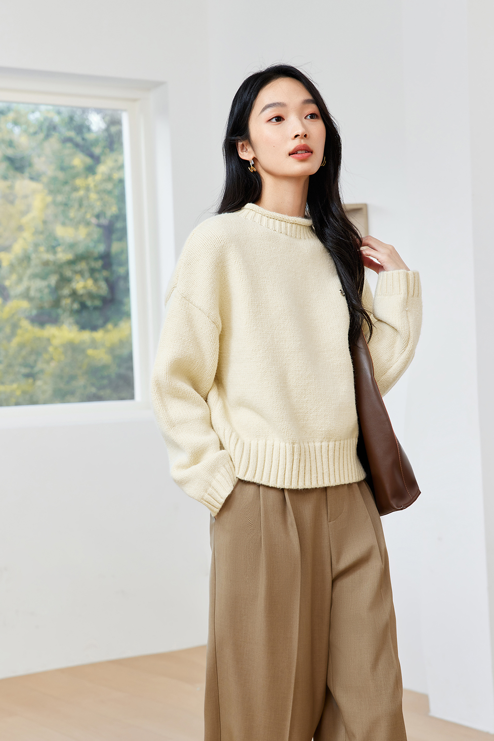 Rolled Hem Semi-High Neck Knitted Sweater-VIMLYSTORE