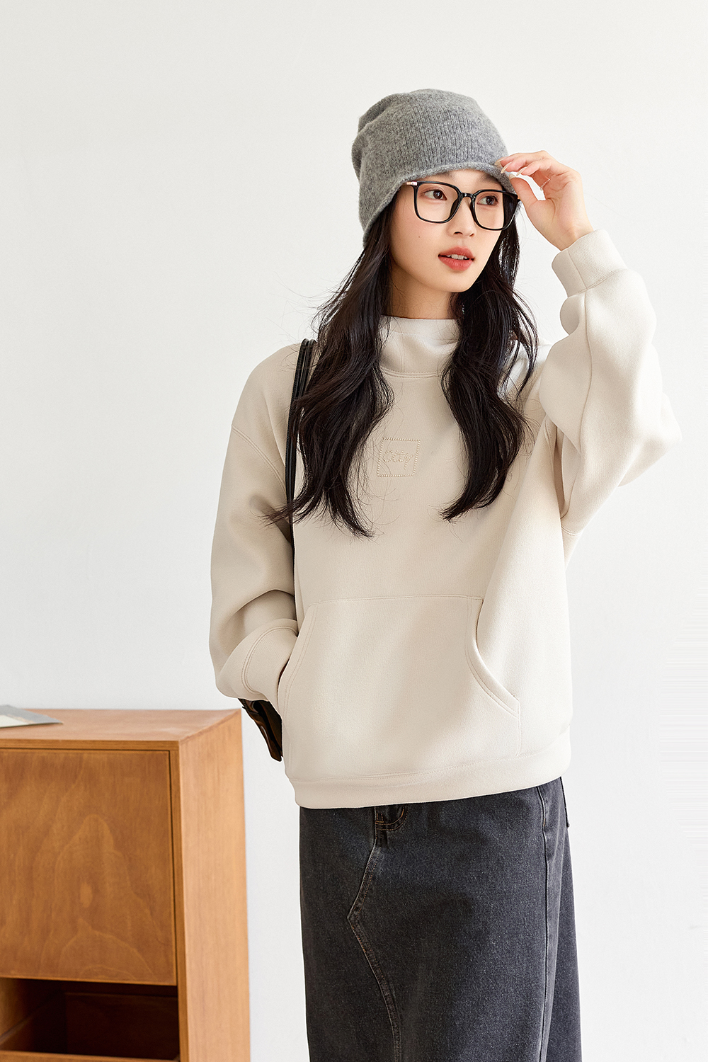 Fun Embroidered Hooded Sweatshirt-VIMLYSTORE