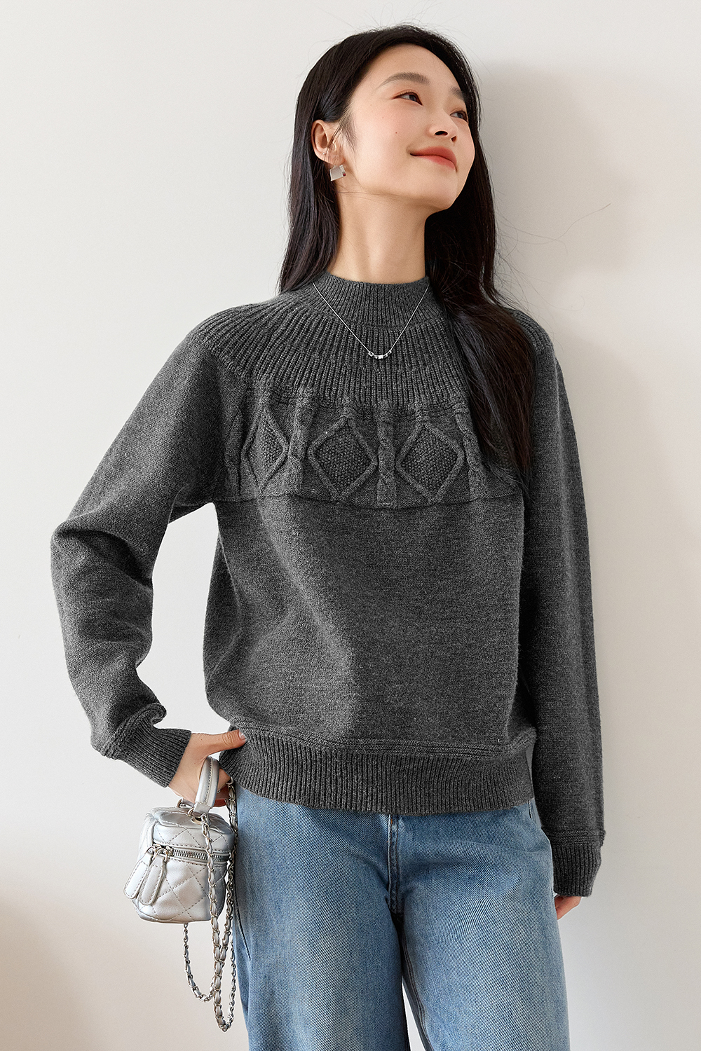 Diamond decoration knitted sweater-VIMLYSTORE