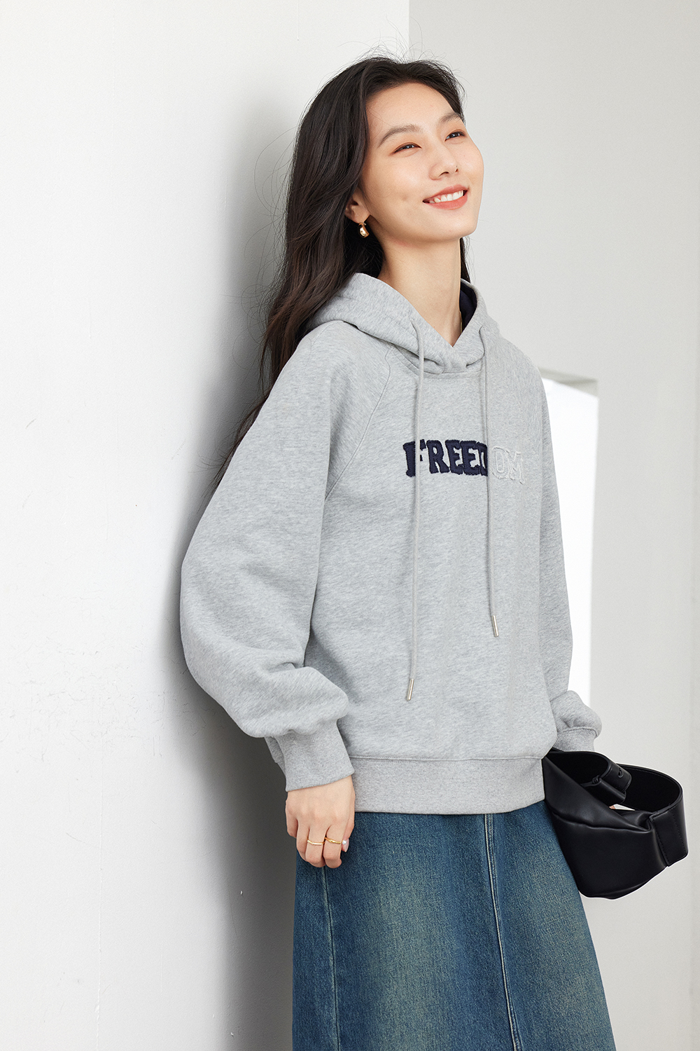 Thin-Fleece Hooded Letter Sweatshirt-VIMLYSTORE