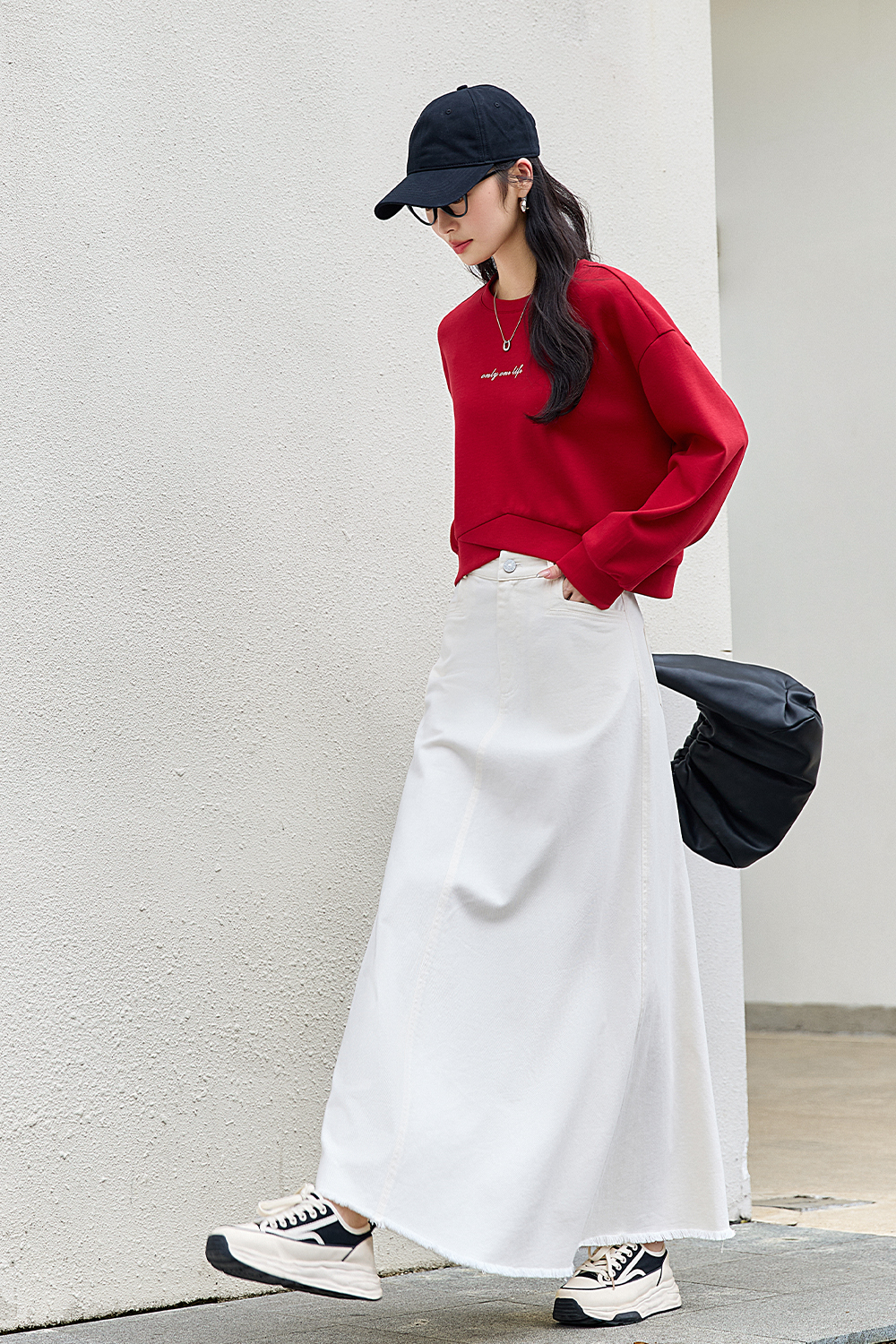 Letter Embroidered Casual Sweatshirt