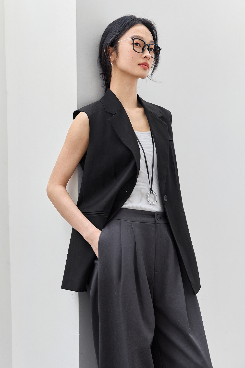 Simple Sleeveless Suit Vest-VIMLYSTORE