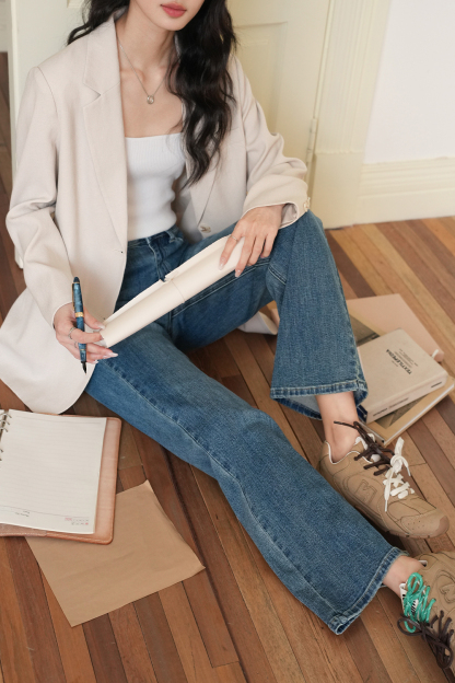 Cotton Spun Straight Leg Jeans