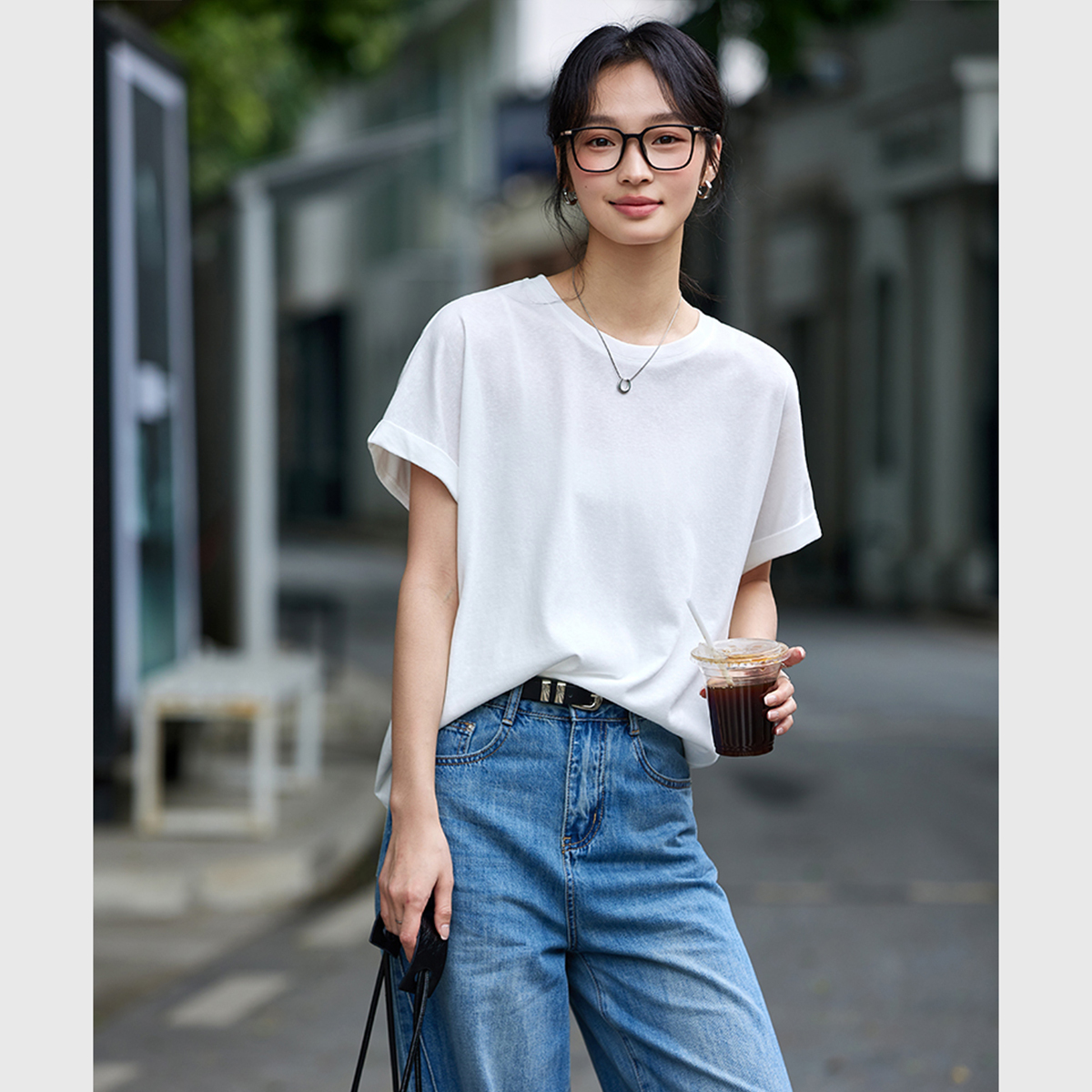 Round Neck Solid Color T-Shirt