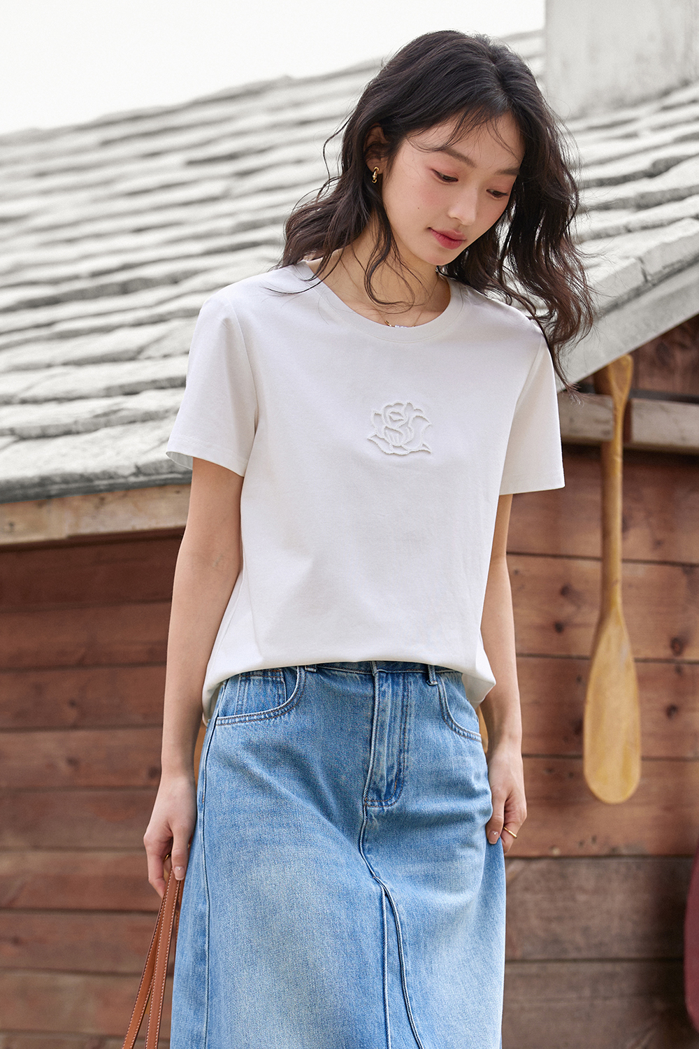 Toothbrush Embroidered Flower Design Loose T-Shirt