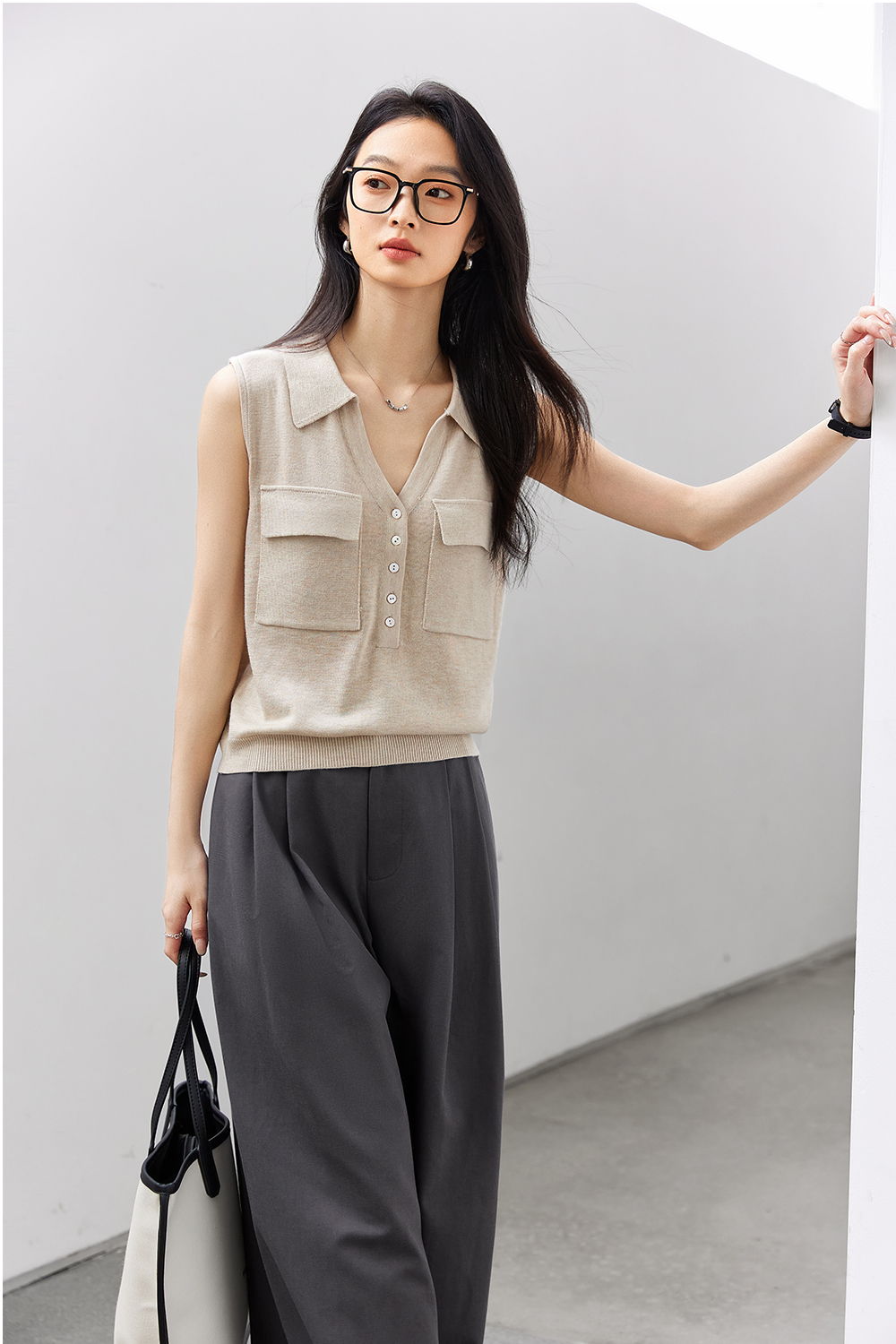 Lapel V-Neck Sweater
