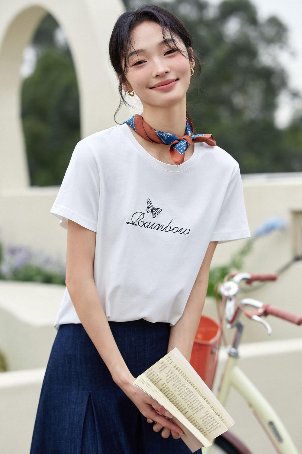 Exquisite Butterfly Embroidered T-Shirt-VIMLYSTORE