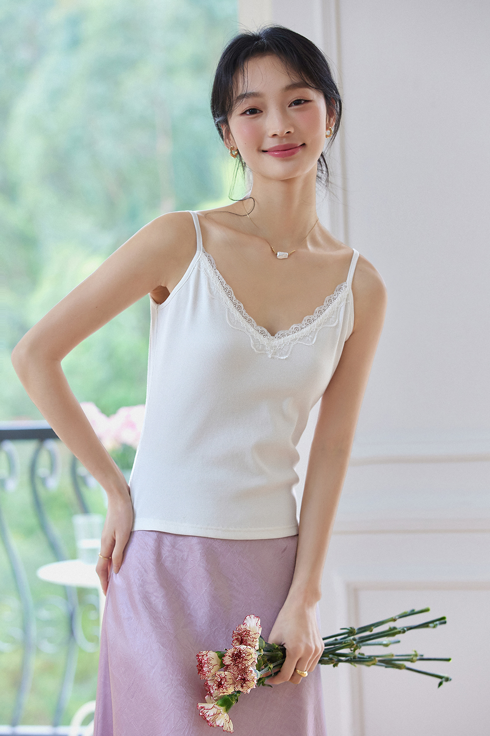 V-Neck Lace Camisole-VIMLYSTORE
