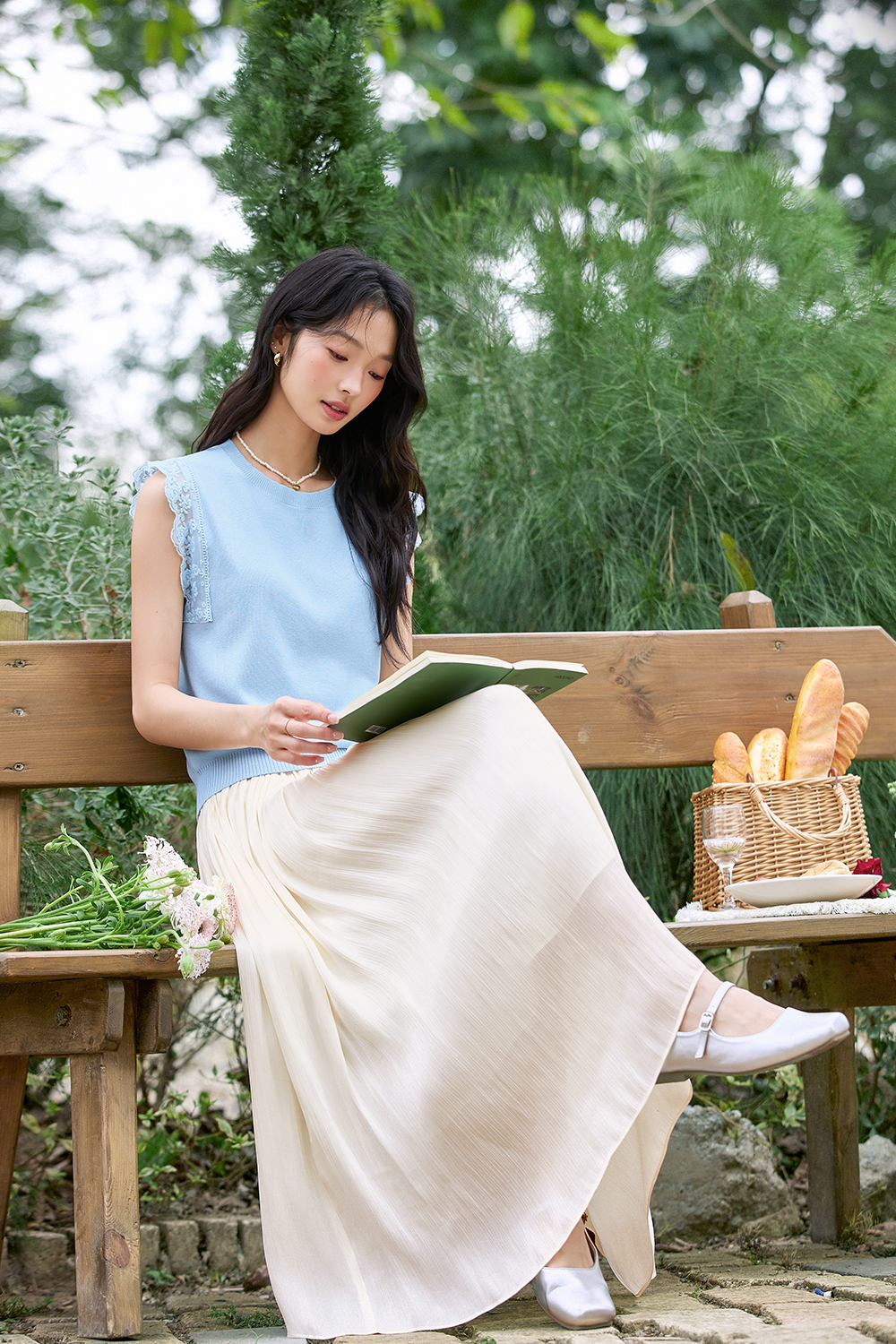 Lightweight And Flowing Loose Skirt