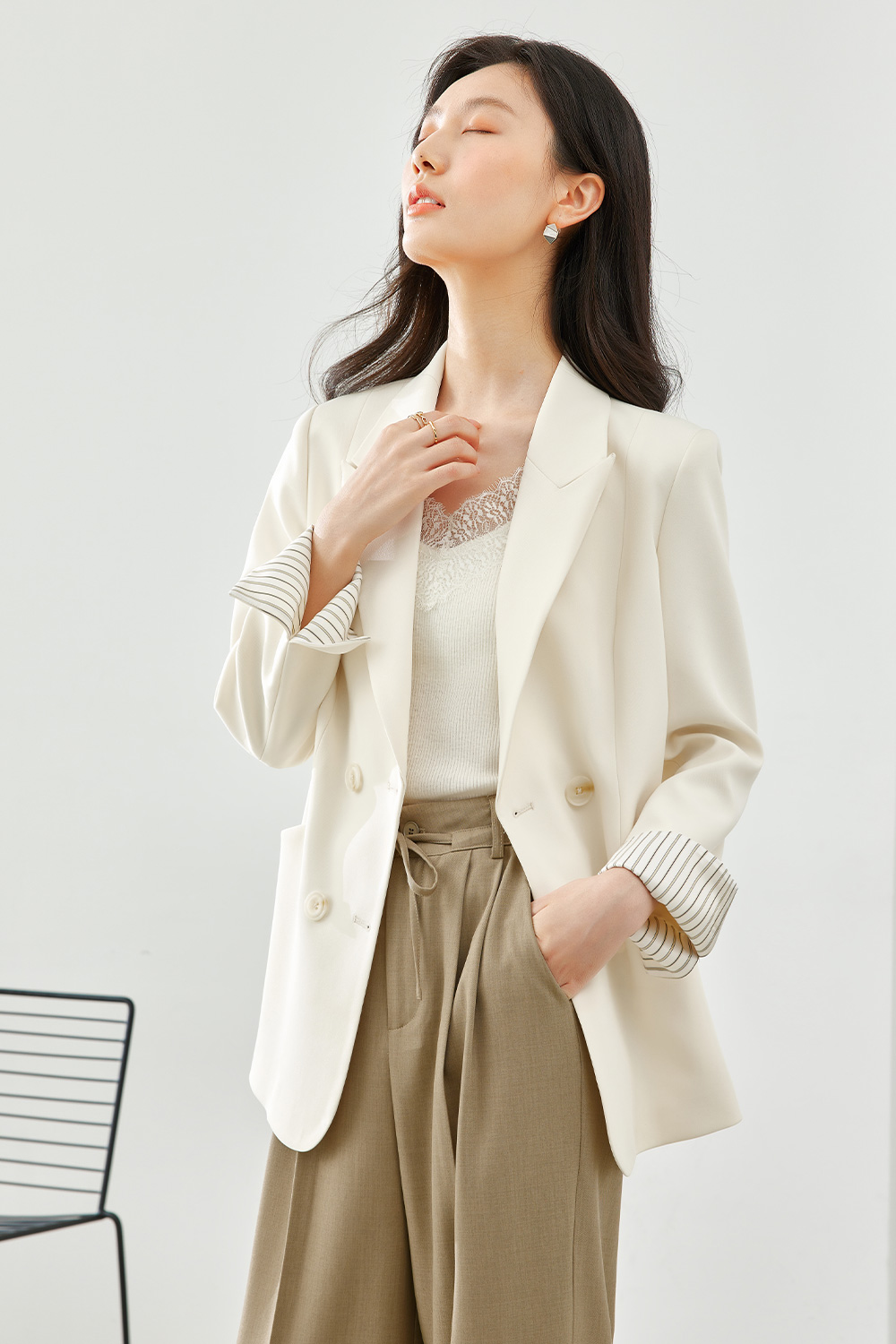 Commute Loose Woven Suit