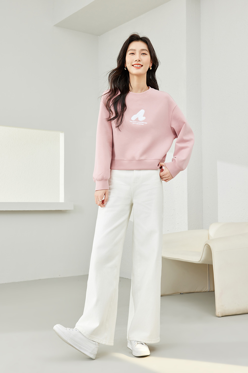 crew neck embroidered sweatshirt-VIMLYSTORE