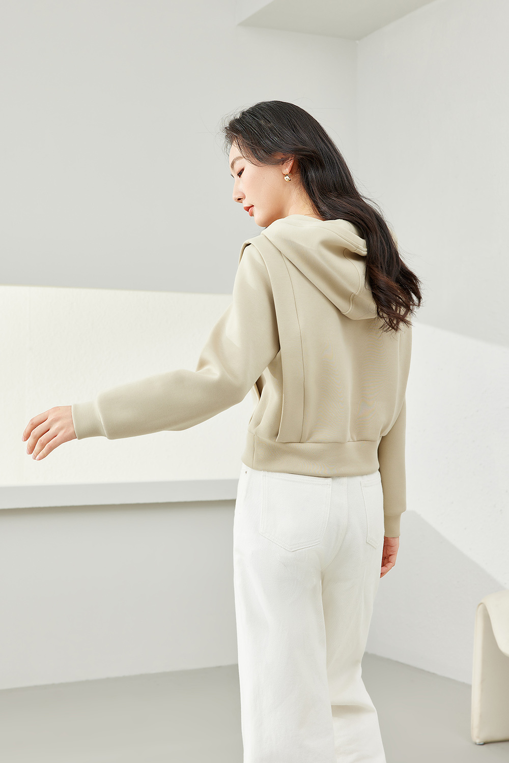 Versatile Commuter Hooded Sweatshirt