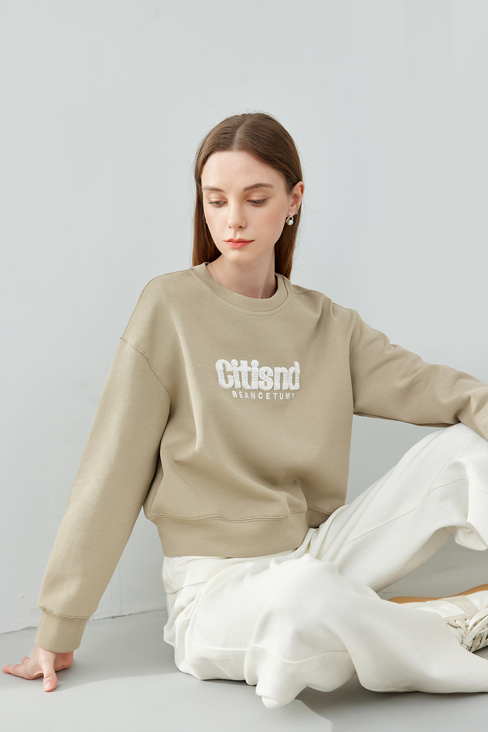 beaded embroidered sweatshirt