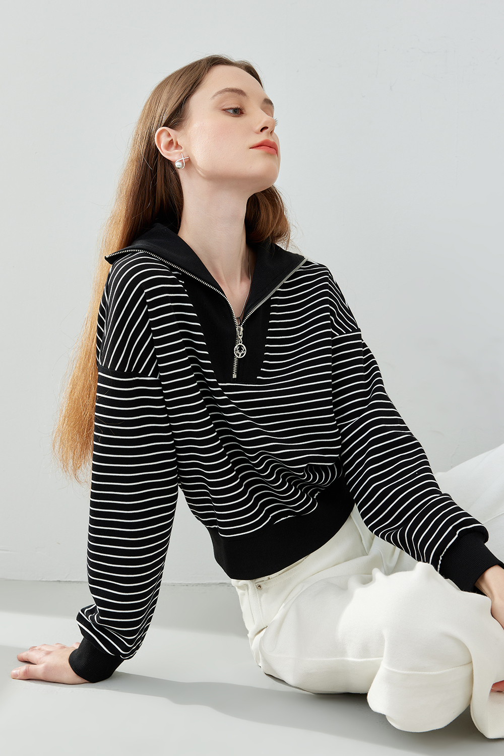 Fashionable Striped sweatshirt