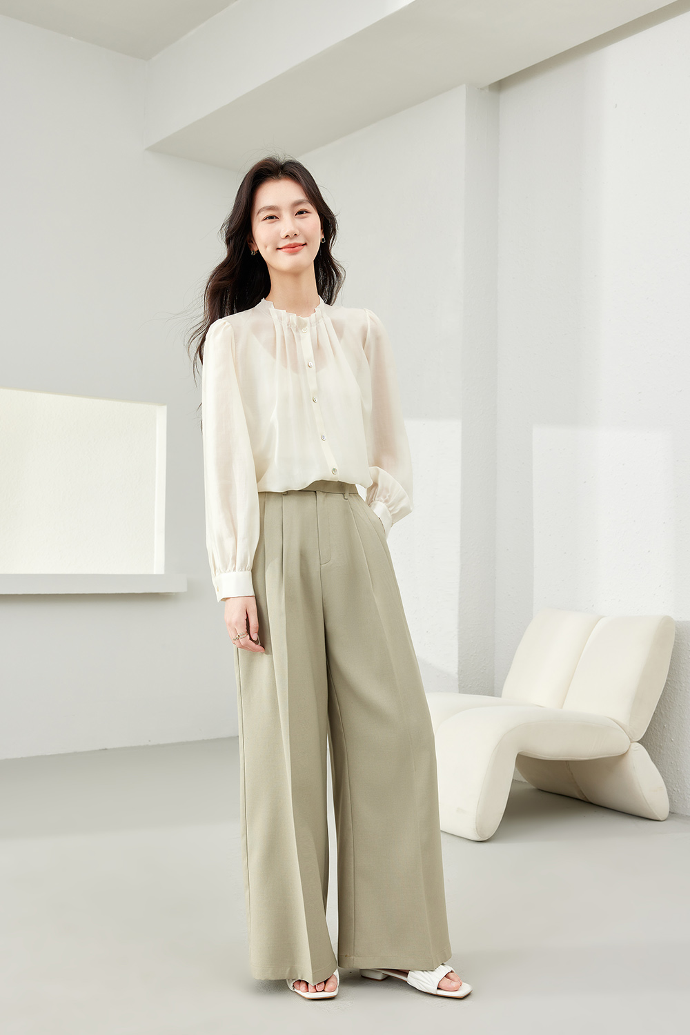 Round Collar Bud Tencel Shirt