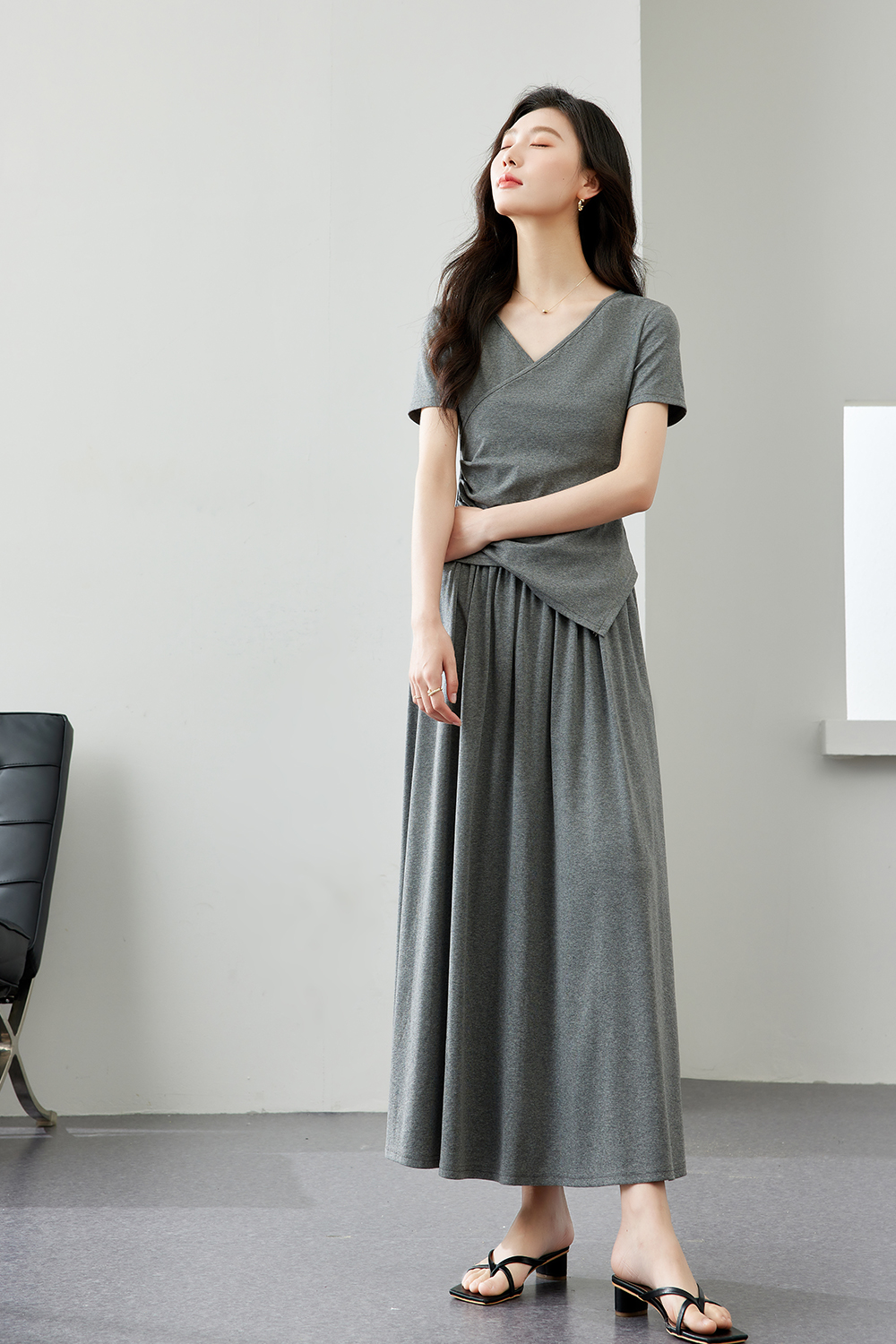 Simple And Elegant Knitted Suit