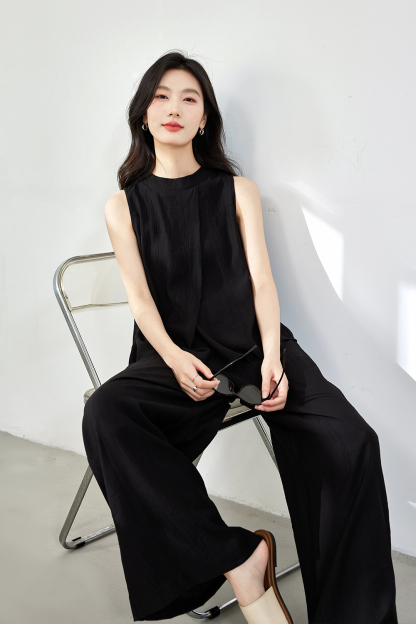 Textured Woven Stylish Suit