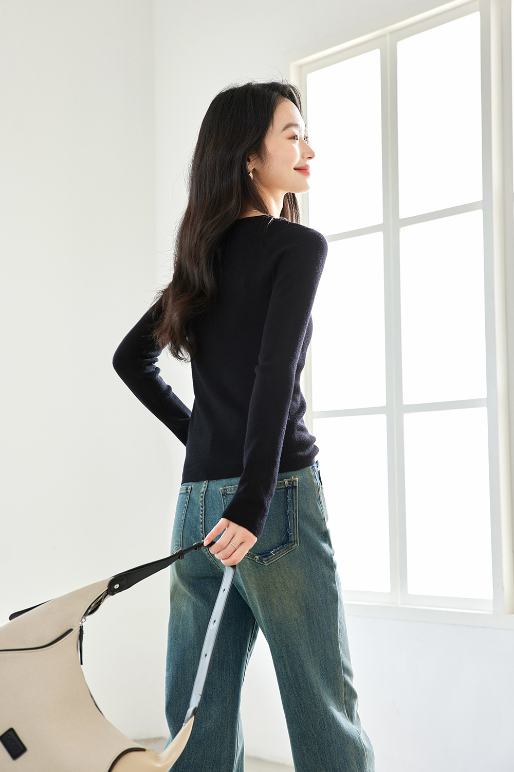 Casual And Versatile Base Sweater