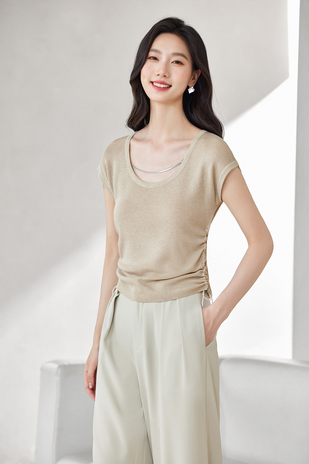 U-Neck Sleeveless Sweater