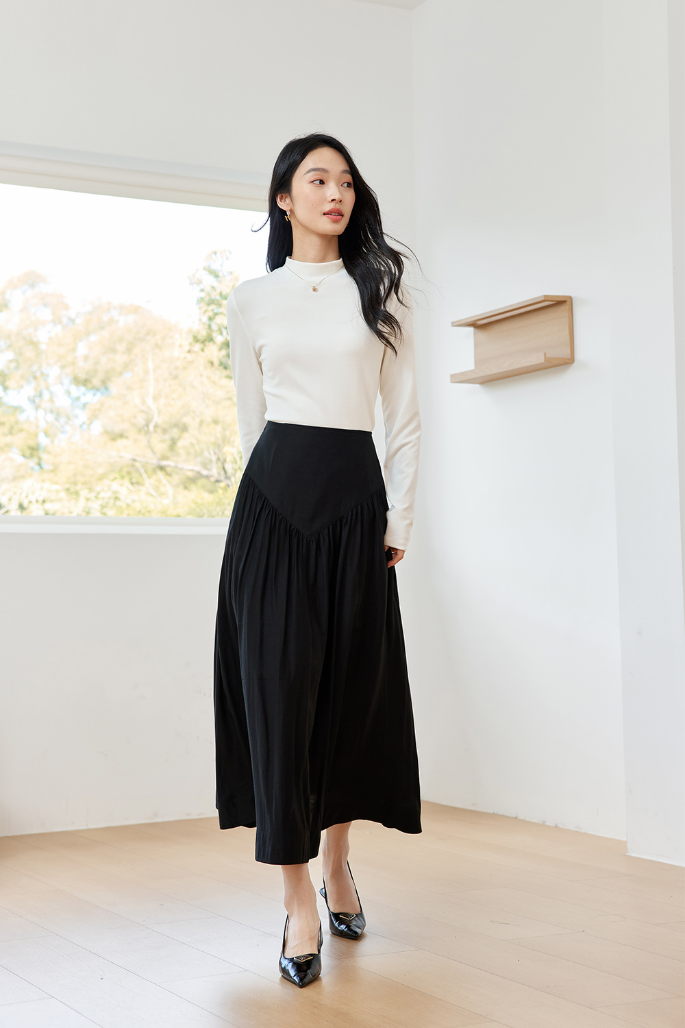 Elegant Pleated Skirt.