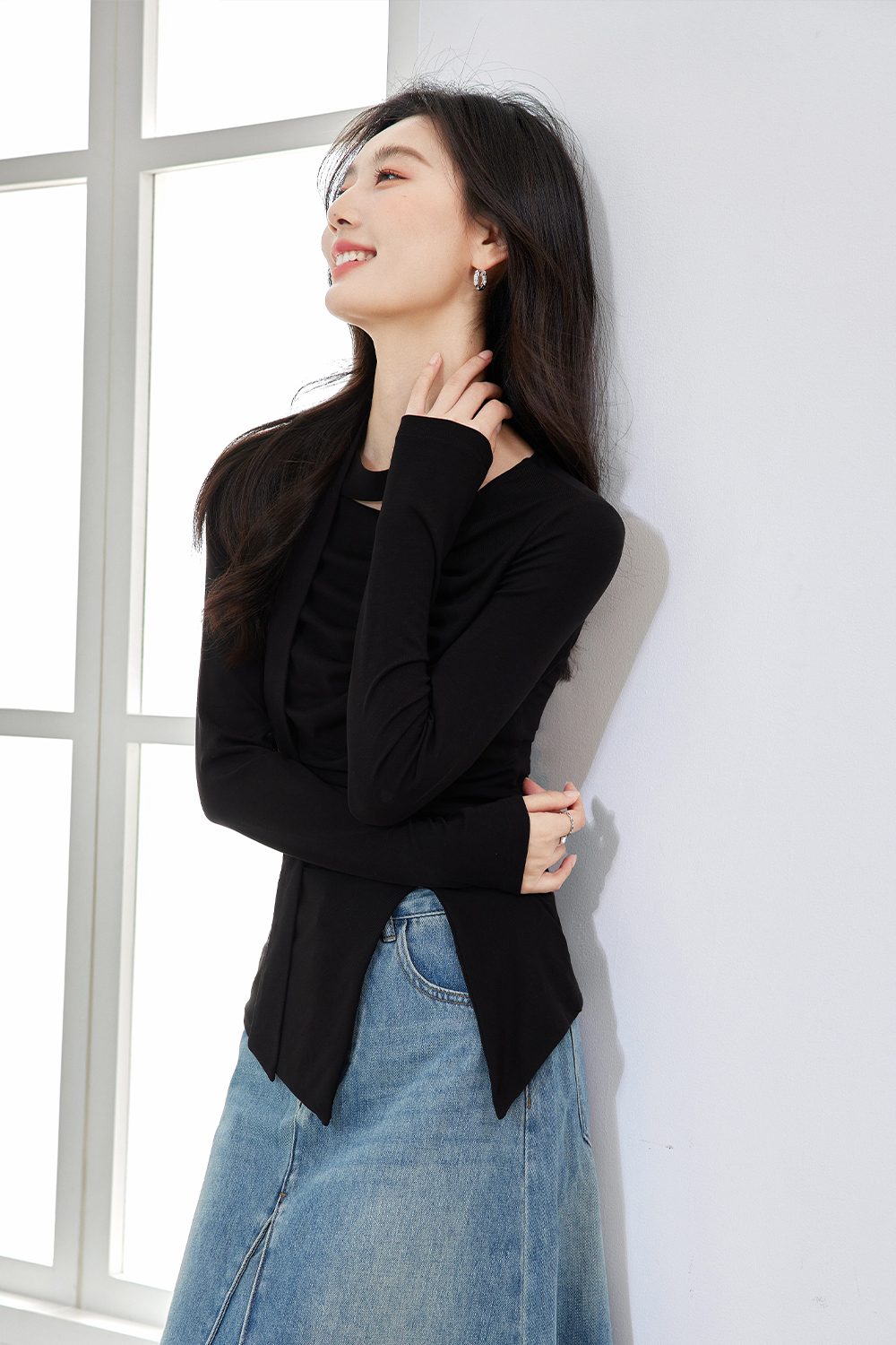 Retro Lyocell Pleated Ribbon T-Shirt