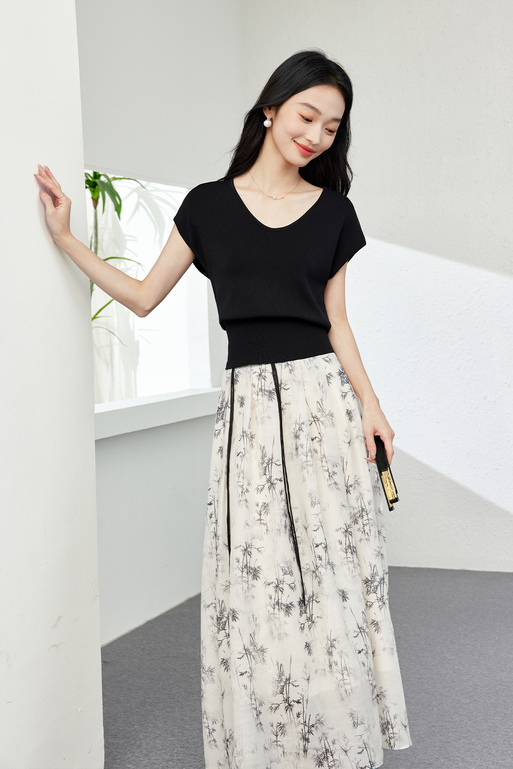 Waist-Cinched Hollowed-Out Knitted Sweater