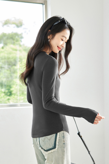 Wool blend knitted base layer