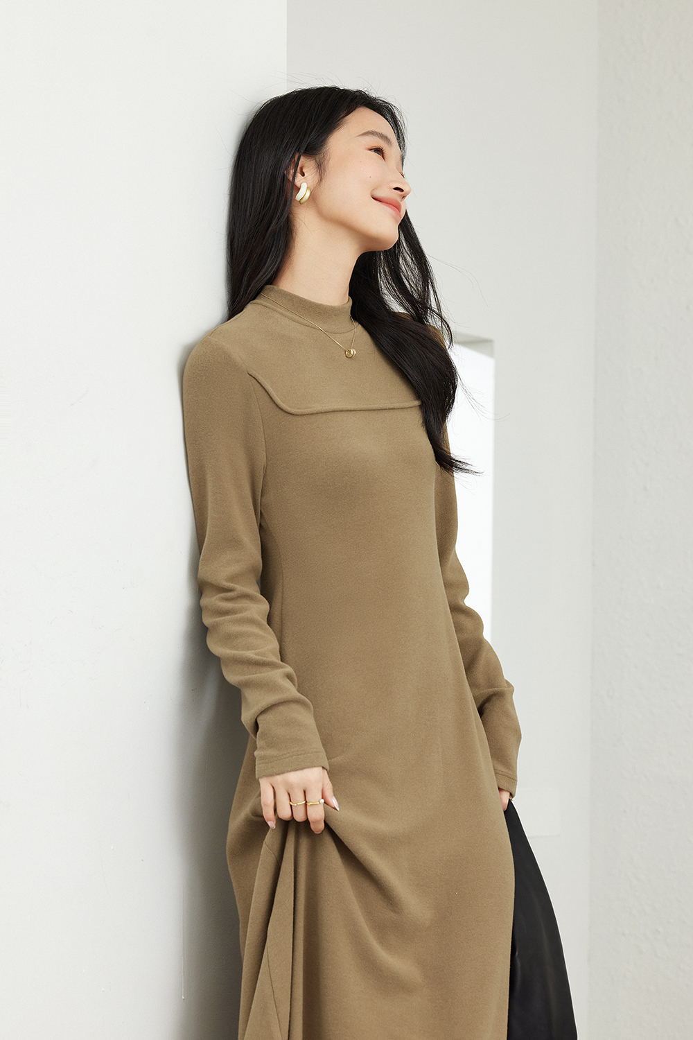 Inner waist-cinched knitted dress