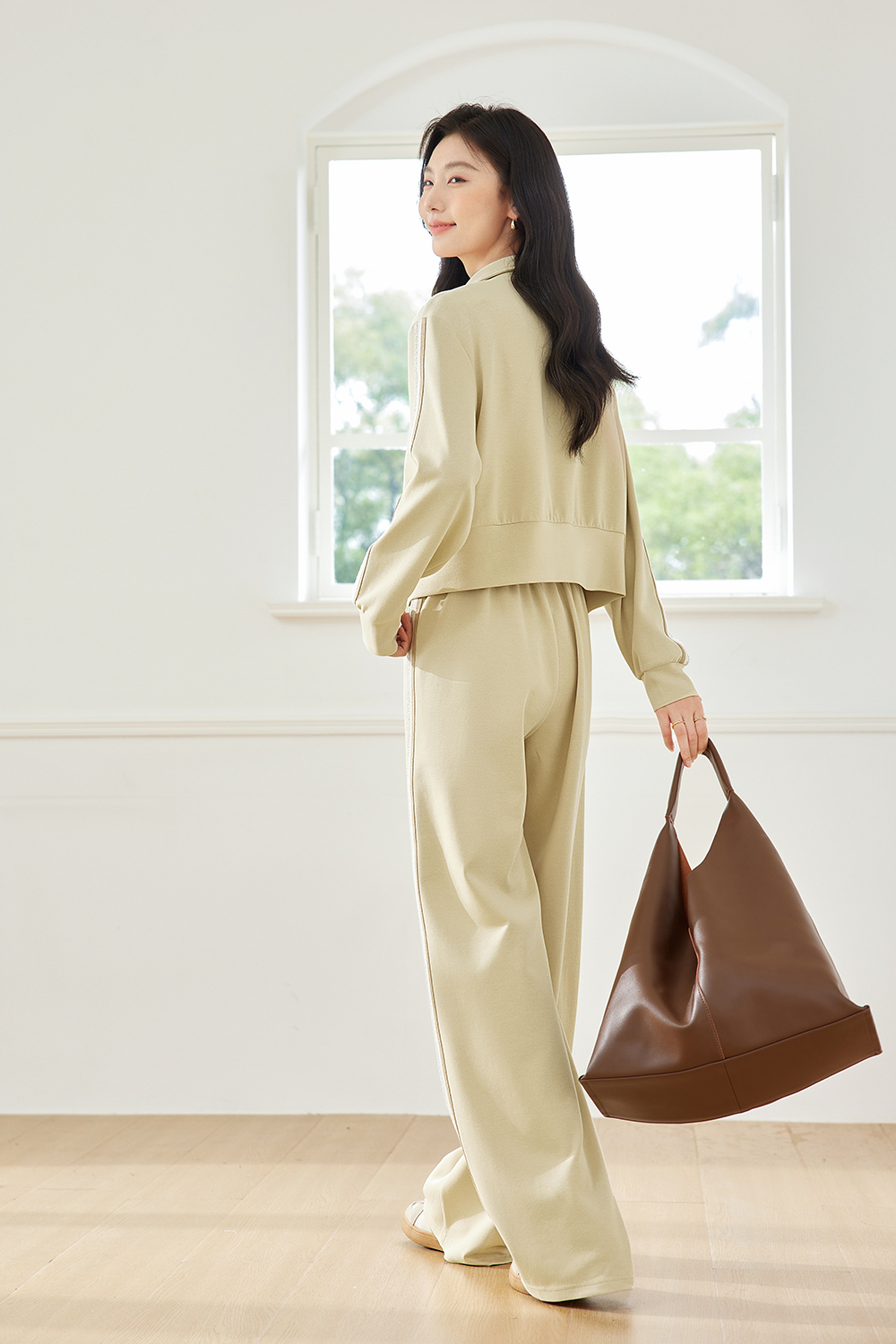 Cotton-spun casual sport suit