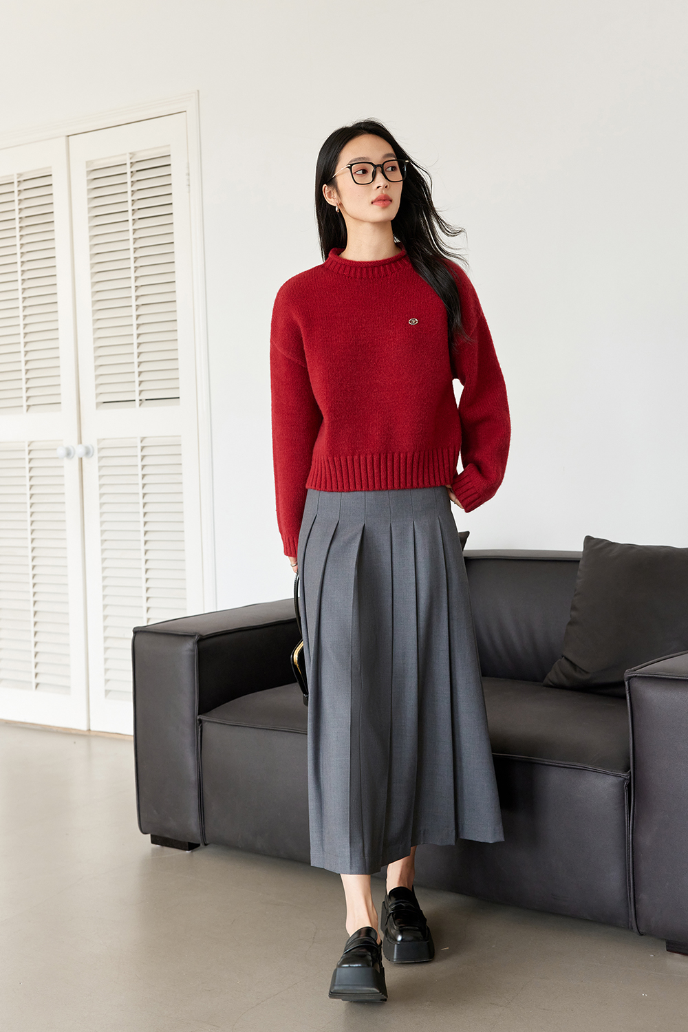 Rolled Hem Semi-High Neck Knitted Sweater-VIMLYSTORE