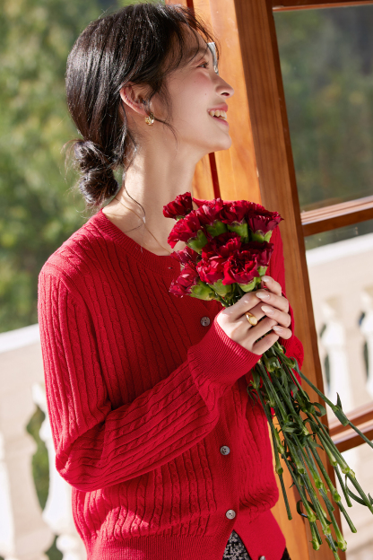 Red Wide-striped Knitted Cardigan
