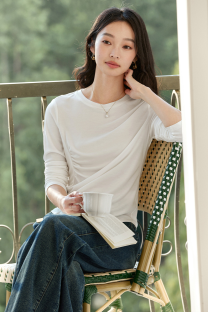 Pleated Long - sleeved T-shirt