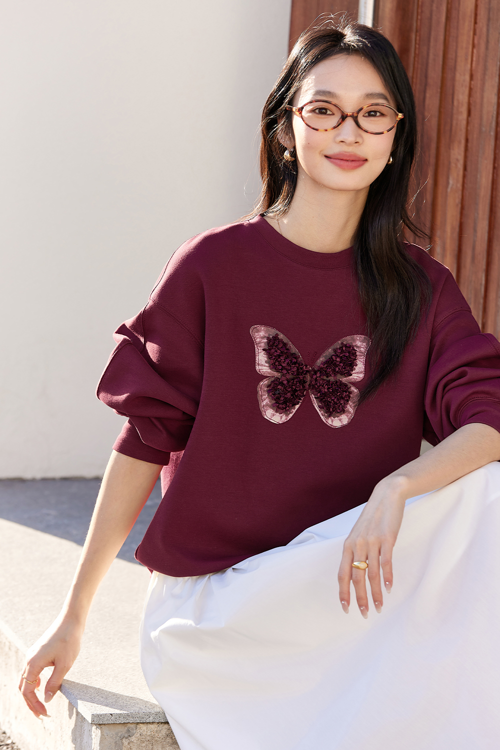 Butterfly Embellished Sweatshirt-VIMLYSTORE