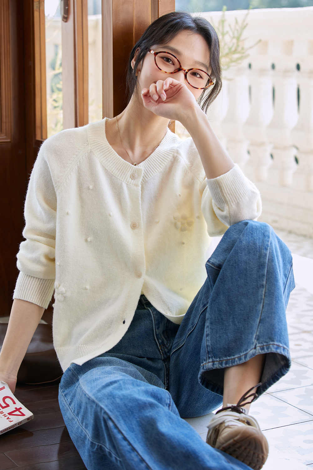 Dot Decoration Knit Cardigan