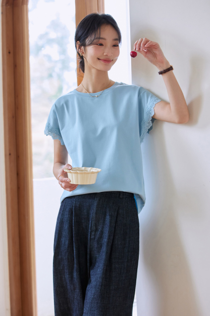 Lace Decoration Solid Color T-Shirt