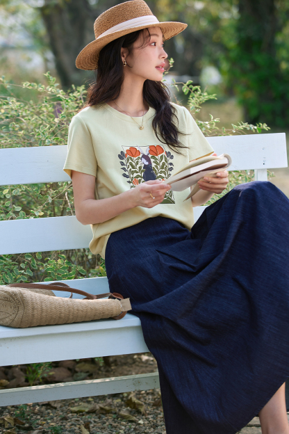 Rabbit Print T-Shirt