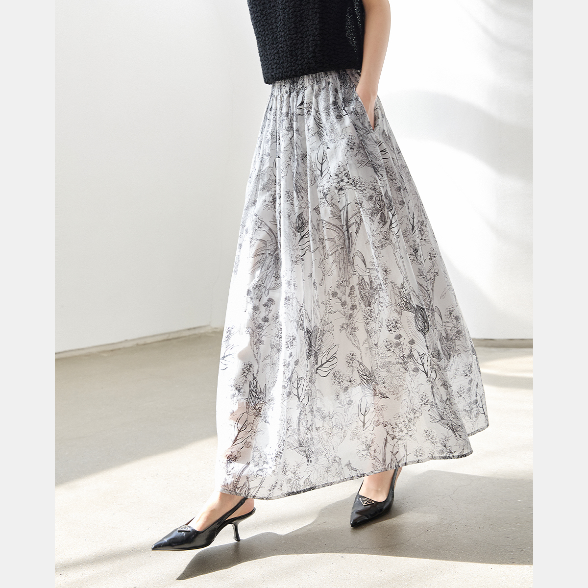 Elegant Lyocell Floral Skirt