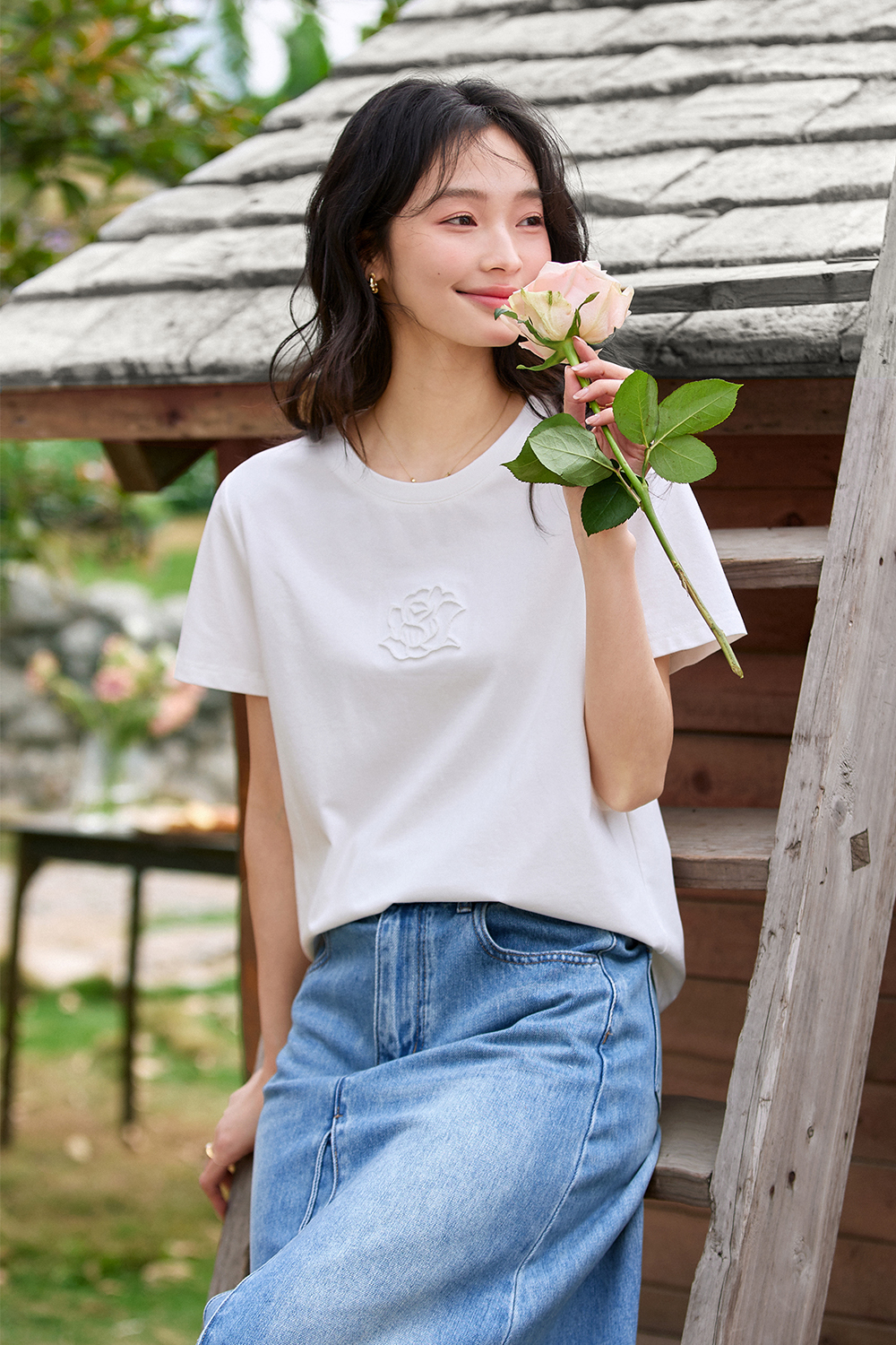 Toothbrush Embroidered Flower Design Loose T-Shirt