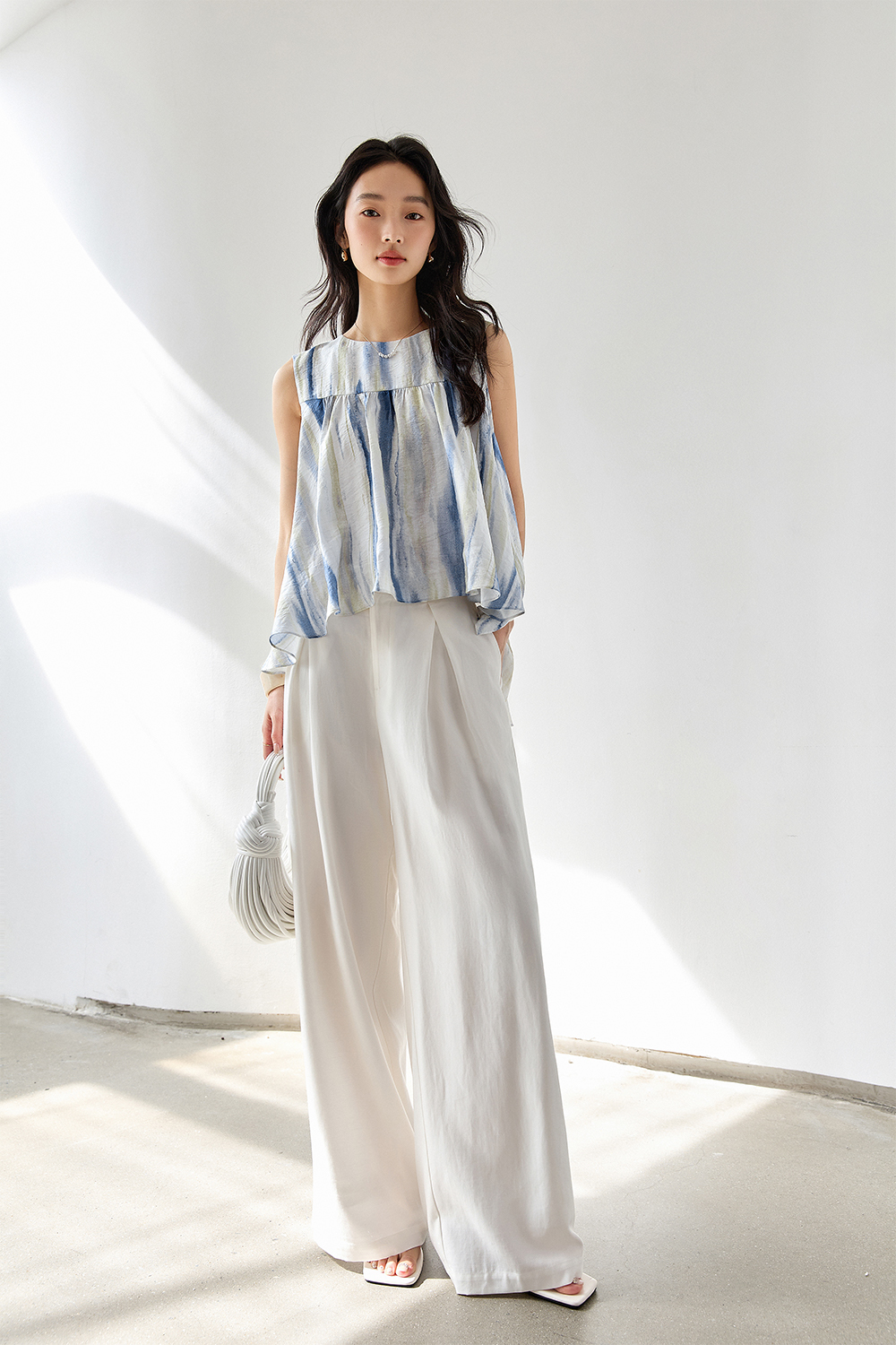 Stylish And Elegant Round Neck Shirt