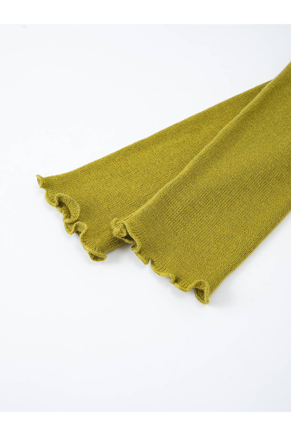 Wave Edge Mock Neck Slim-Fit Slimming Knit Sweater-VIMLYSTORE