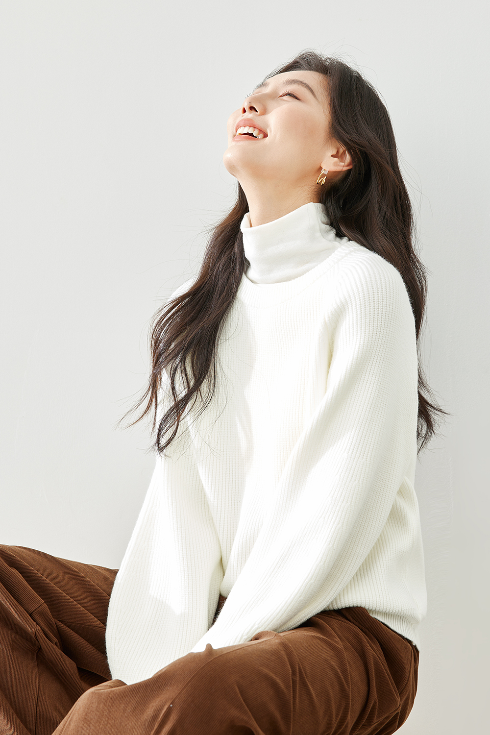 Elegant Crew Neck Sweater