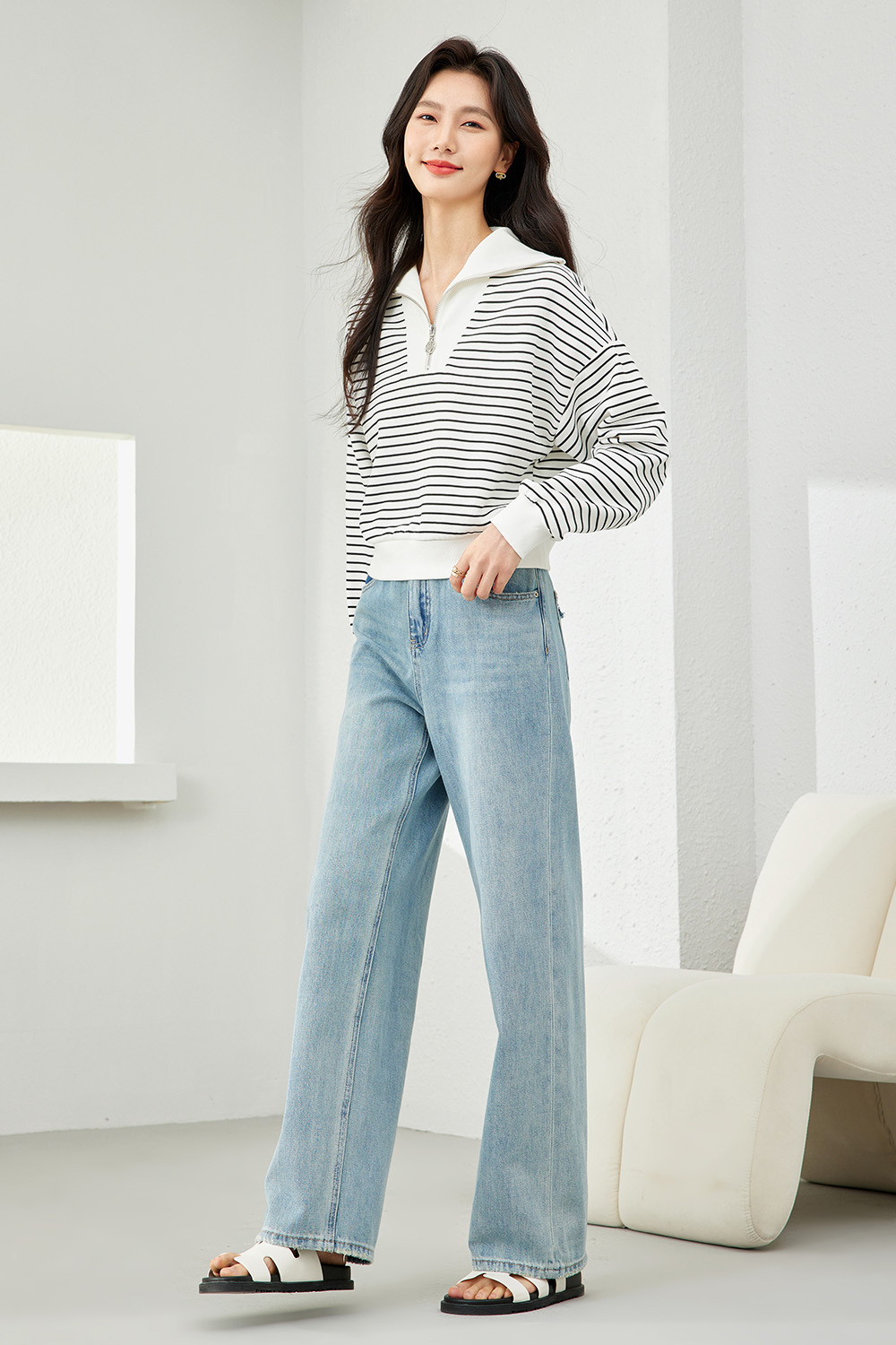 Fashionable Striped sweatshirt