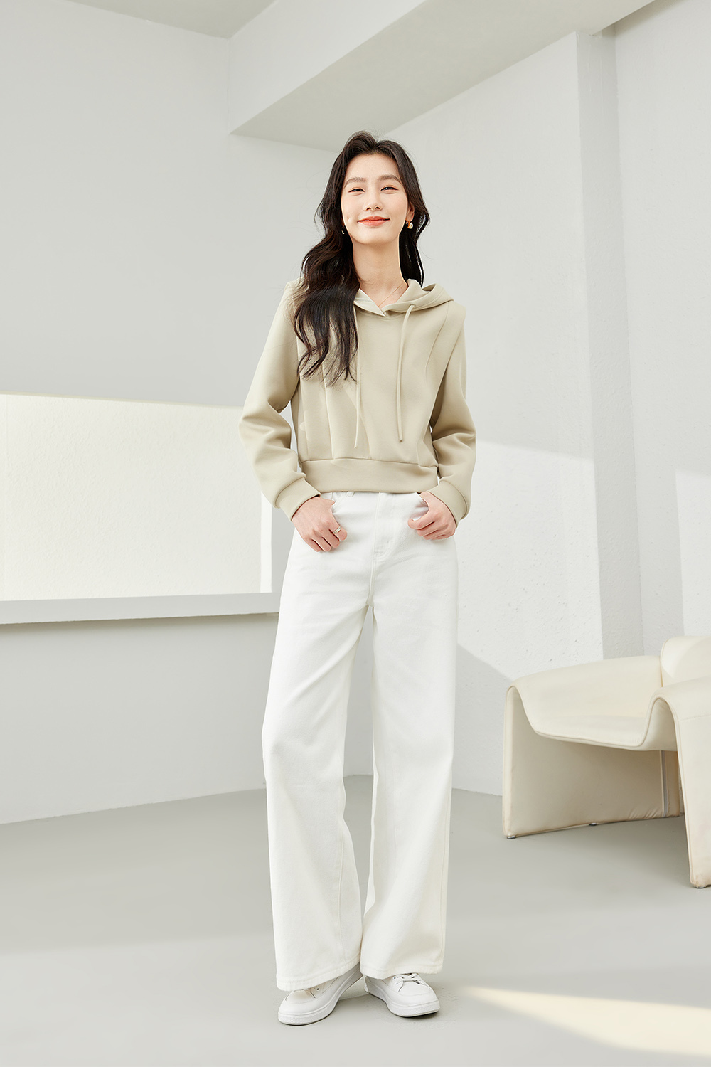 Versatile Commuter Hooded Sweatshirt