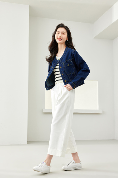 Round Neck Denim Short Jacket