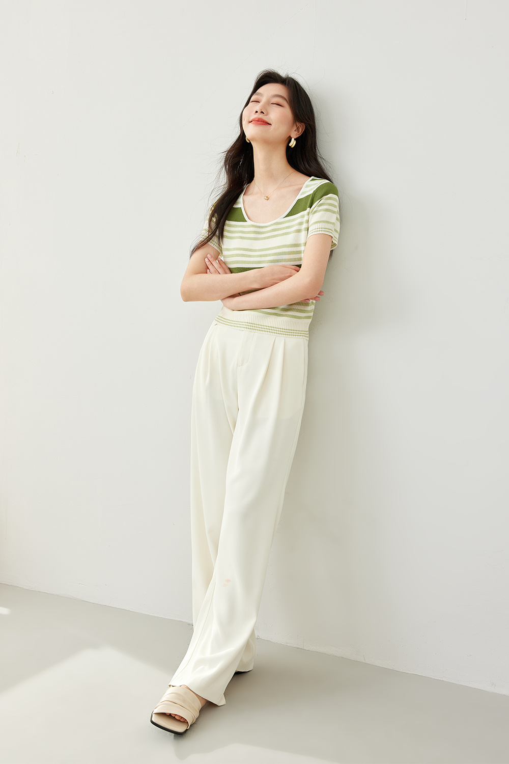 White And Green Striped Sweater-VIMLYSTORE